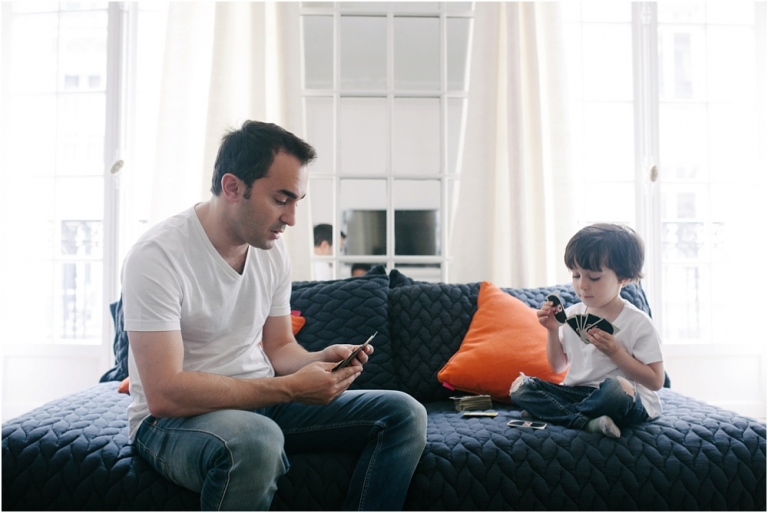 Séance photo famille à domicile 17e arrondissements Paris