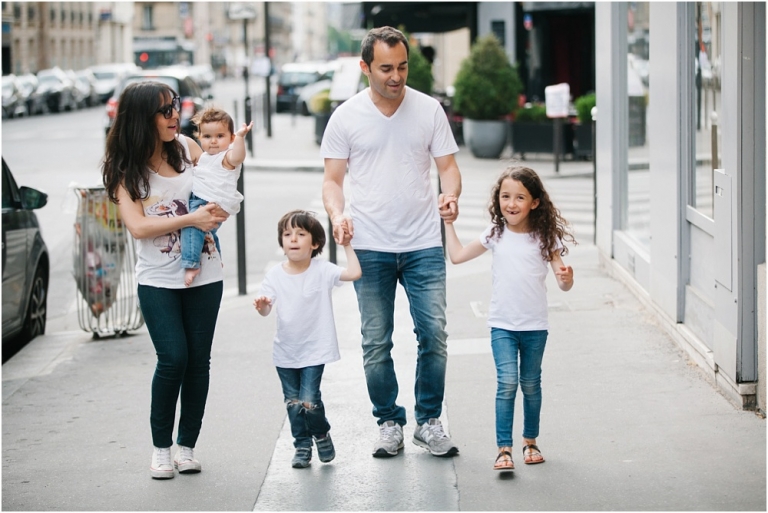 Séance photo famille à domicile 17e arrondissements Paris