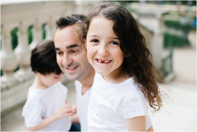 Séance photo famille à domicile 17e arrondissements Paris