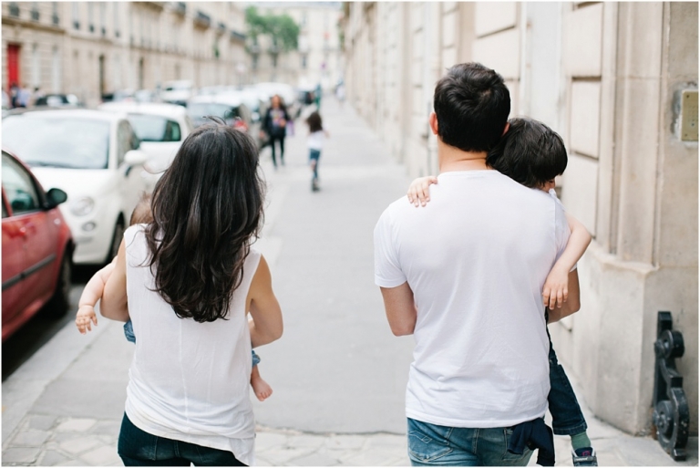 Séance photo famille à domicile 17e arrondissements Paris