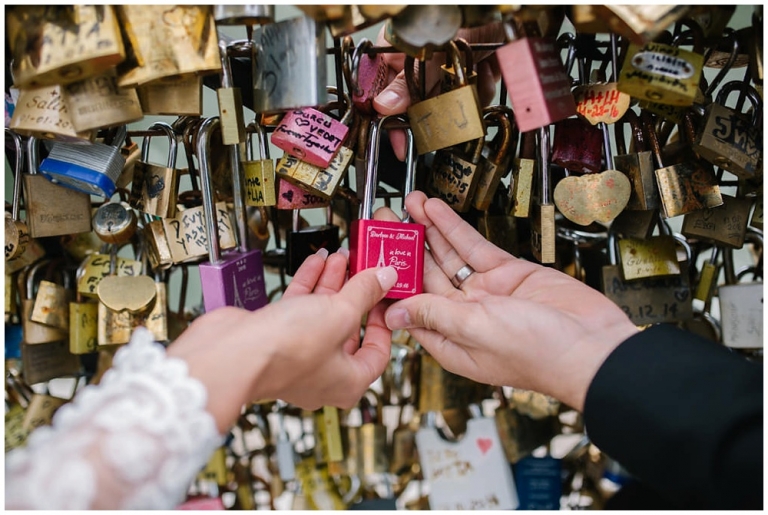 wedding photographer elopement