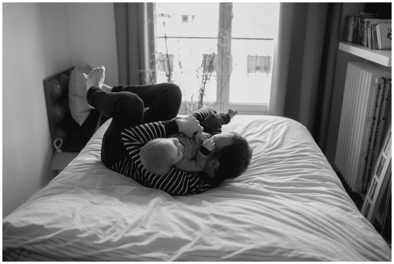 Séance photo famille à domicile 11e arrondissements Paris