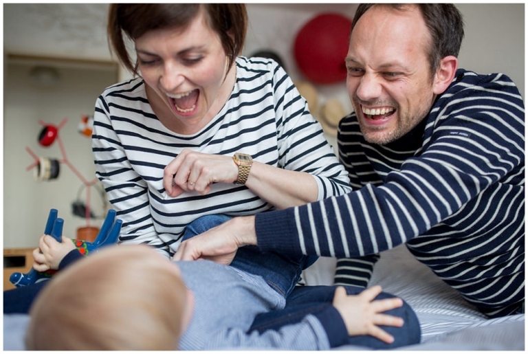 Séance photo famille à domicile 11e arrondissements Paris
