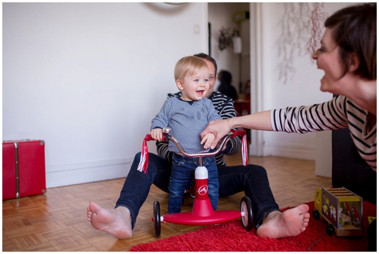 Séance photo famille à domicile 11e arrondissements Paris