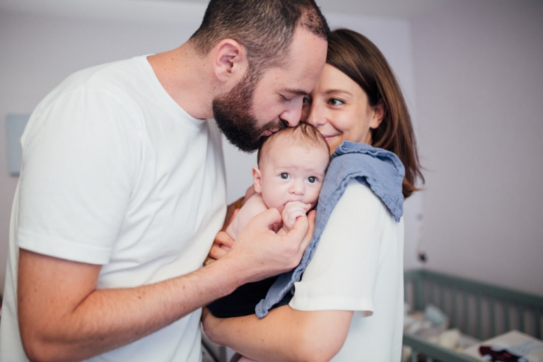 Séance photo famille à domicile 10e arrondissements Paris