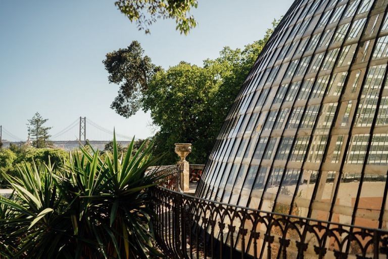 engagement-photo-session-in-lisbon