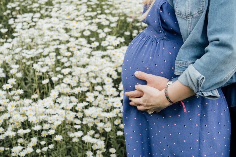  Pregnancy photo session Lausanne