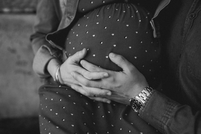  Pregnancy photo session Lausanne