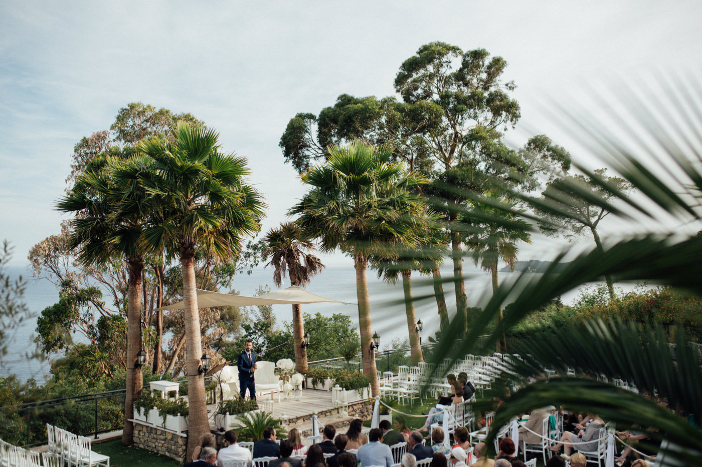 Caroline & Guillaume, Les Pins Penchés, Toulon, France, 2020 — wedding photograph 4 of 14 by Alex Tome
