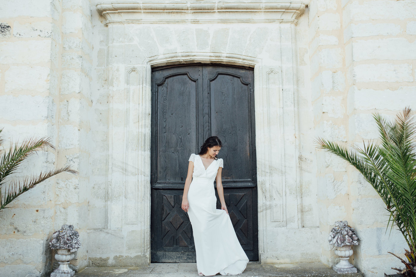 Sophie & Laurent, Château Isabeau de Naujan, Gironde, France, 2020 — wedding photograph 5 of 14 by Alex Tome