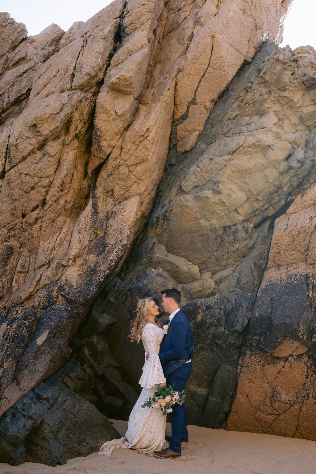 Praia da Ursa, Sintra, Portugal, 2023 — wedding photograph 10 of 13 by Alex Tome