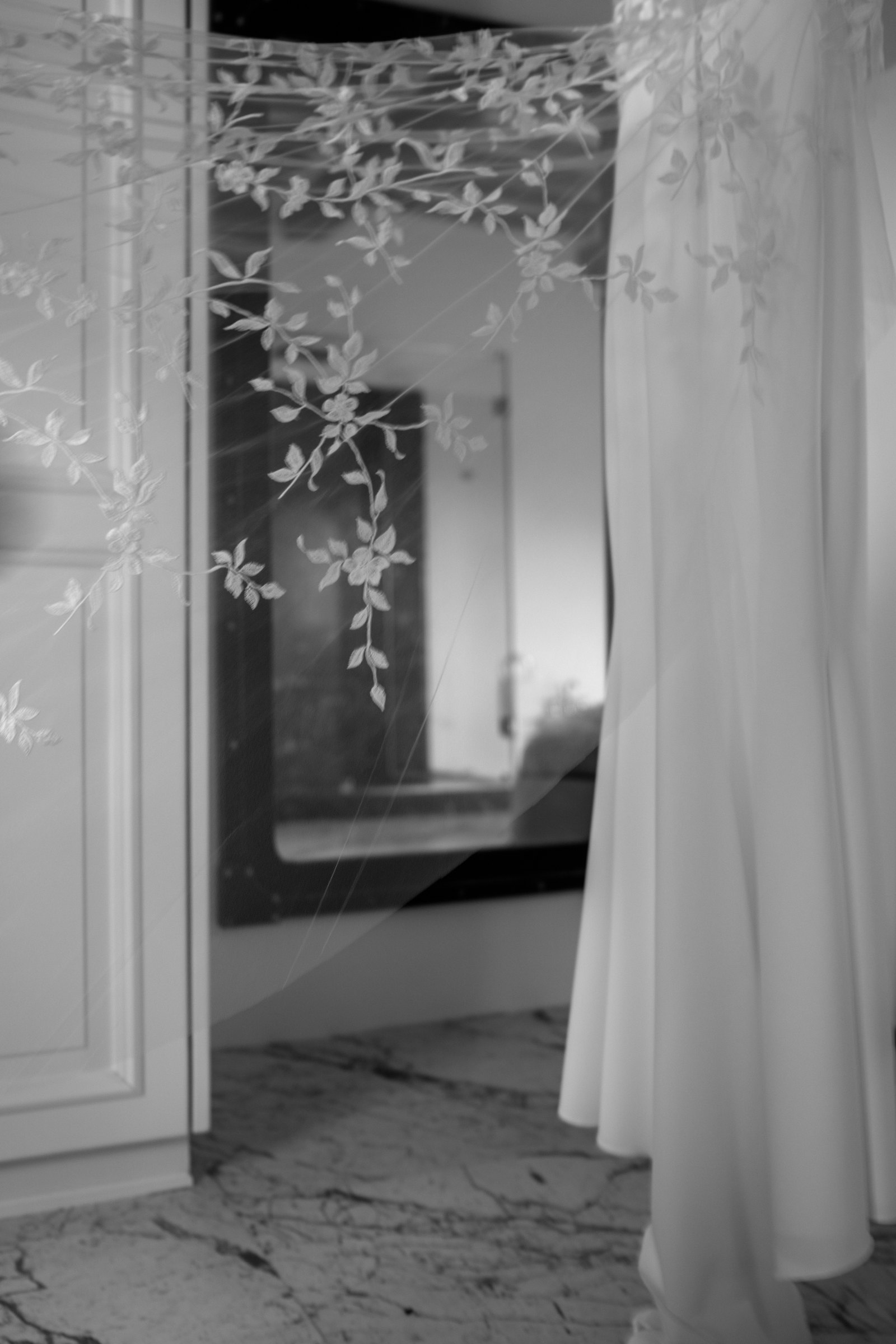 Anaïs & Thomas wedding in Umbria, Italy, by Alex Tome