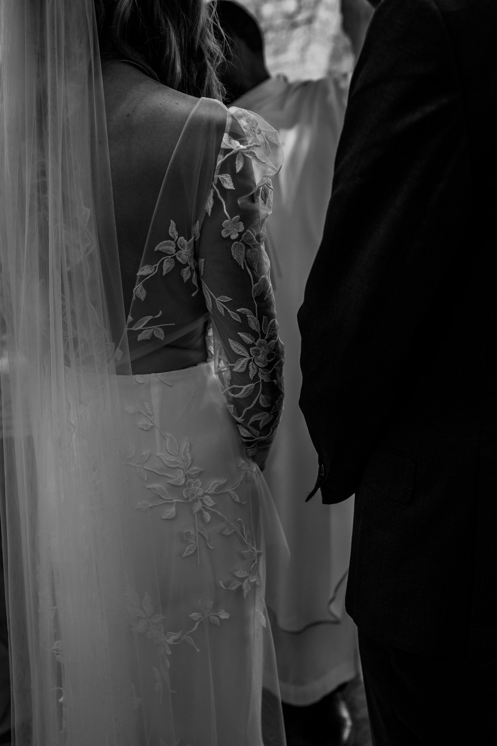 Anaïs & Thomas wedding in Umbria, Italy, by Alex Tome