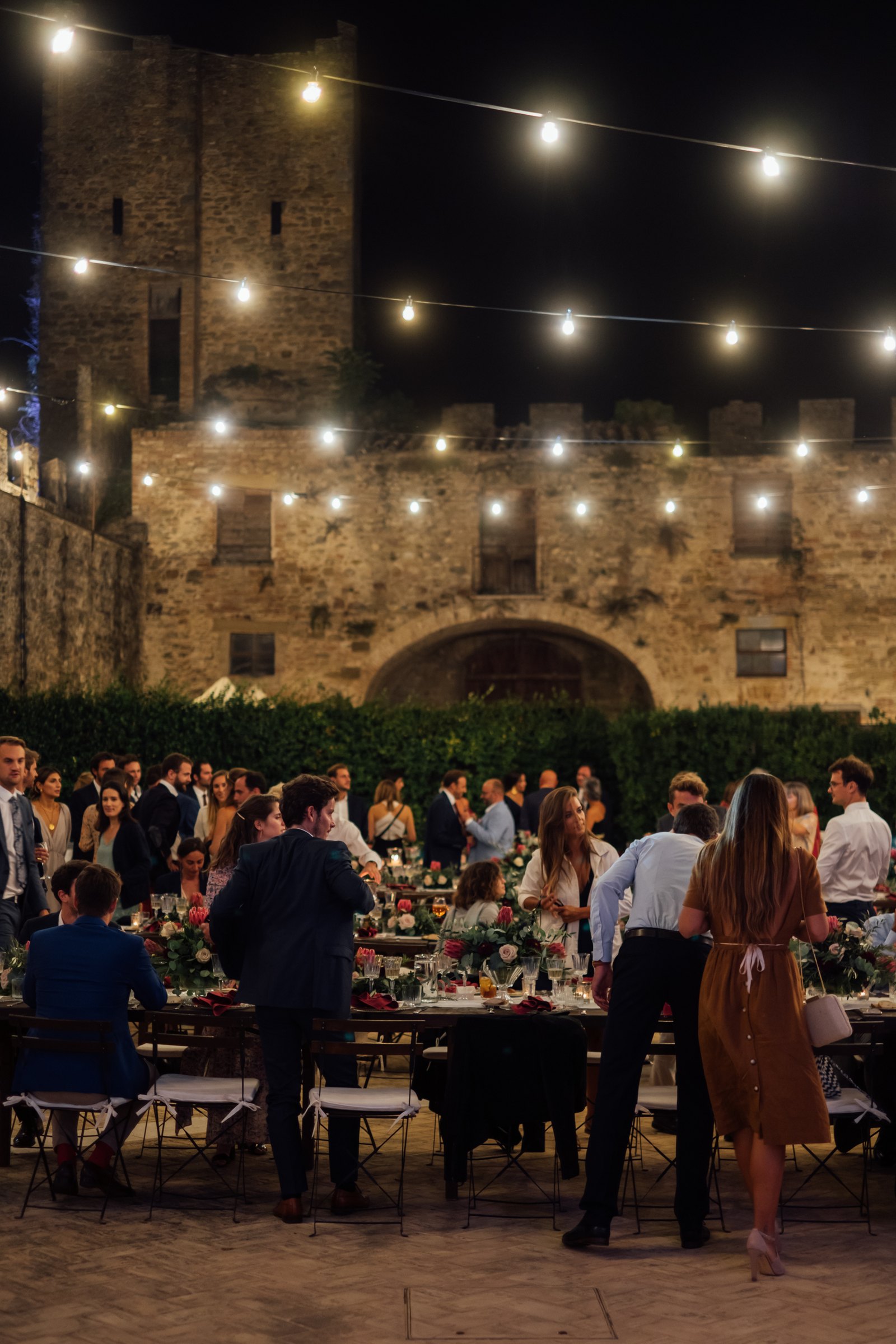 Anaïs & Thomas wedding in Umbria, Italy, by Alex Tome
