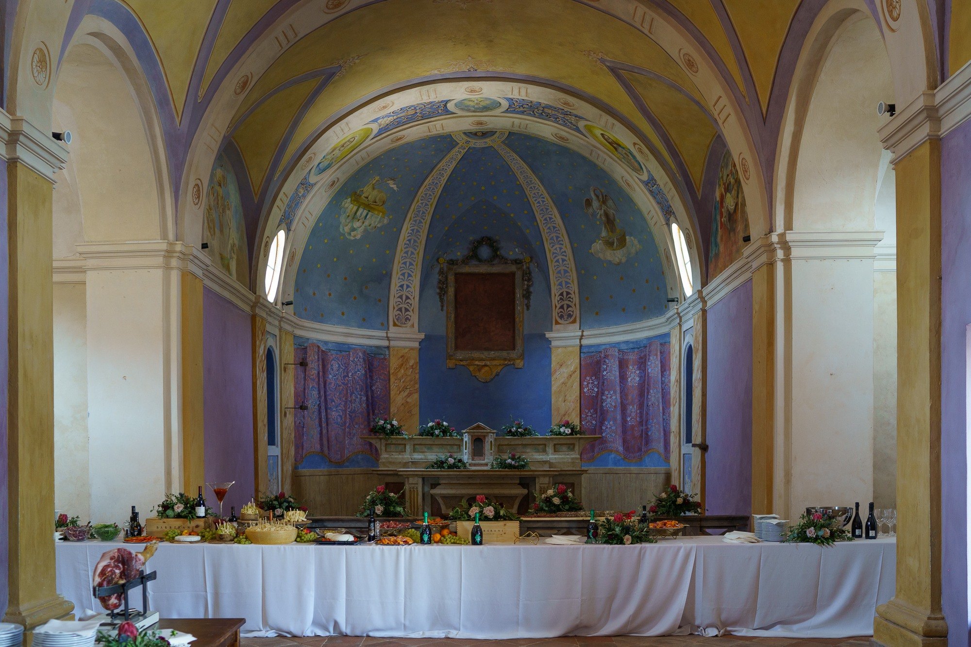 Anaïs & Thomas wedding in Umbria, Italy, by Alex Tome
