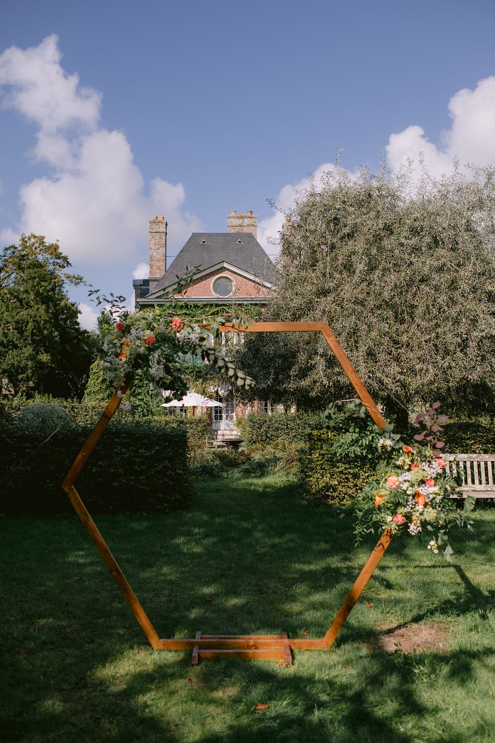 Anna & Arthur wedding at Orangerie Saint-Jean, France, by Alex Tome