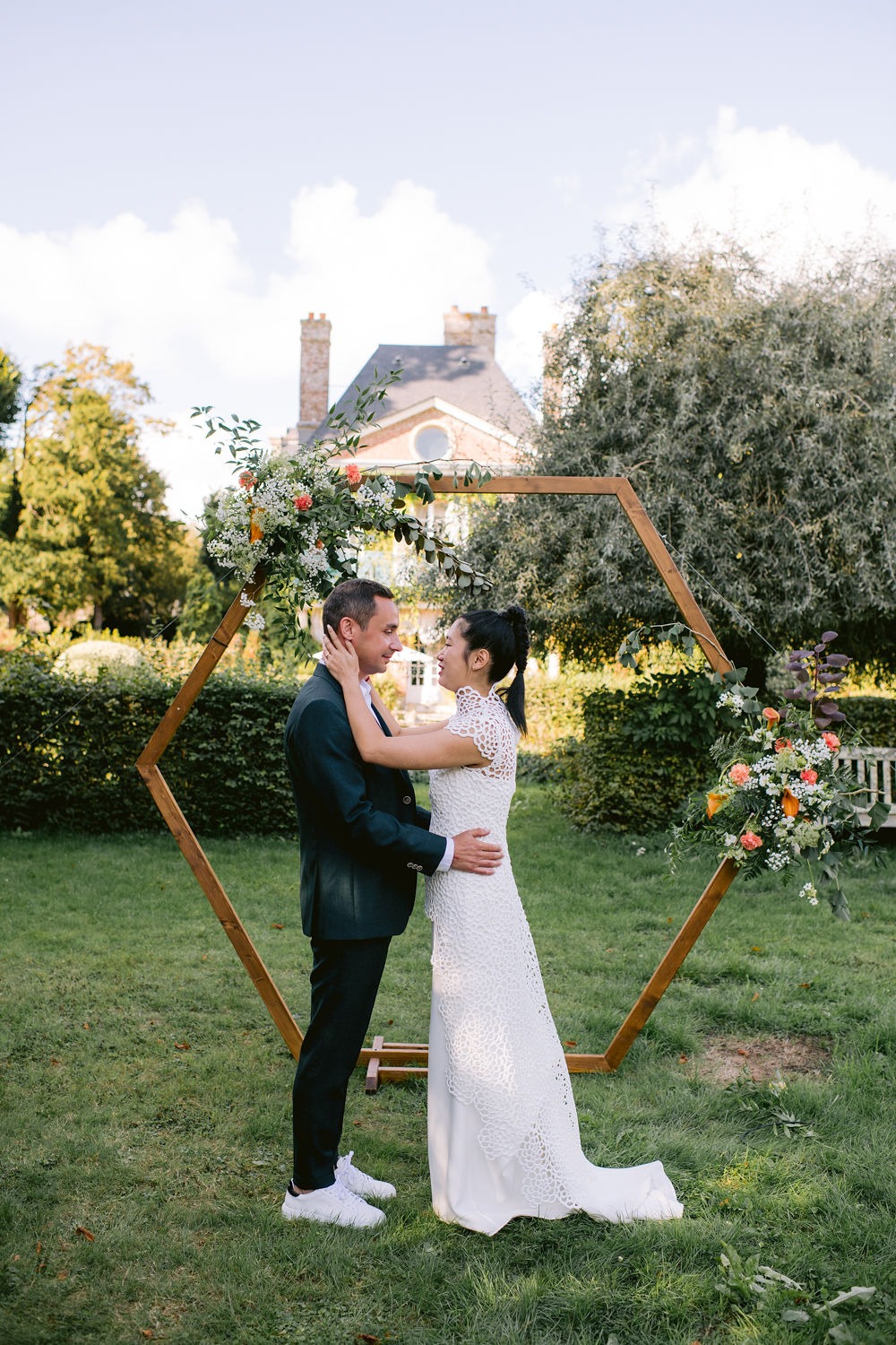 Anna & Arthur wedding at Orangerie Saint-Jean, France, by Alex Tome