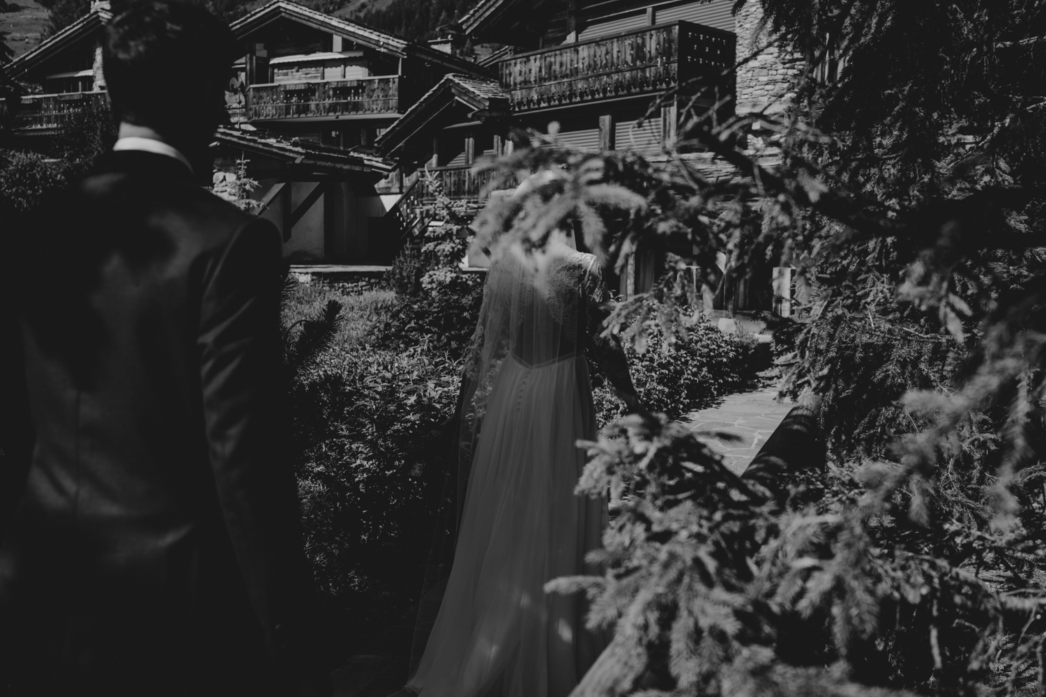 Céline & Adrian wedding at Verbier, Suisse, by Alex Tome