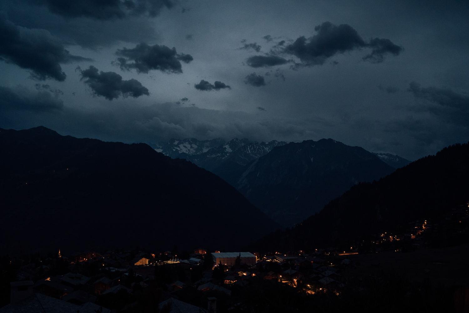 Céline & Adrian wedding at Verbier, Suisse, by Alex Tome