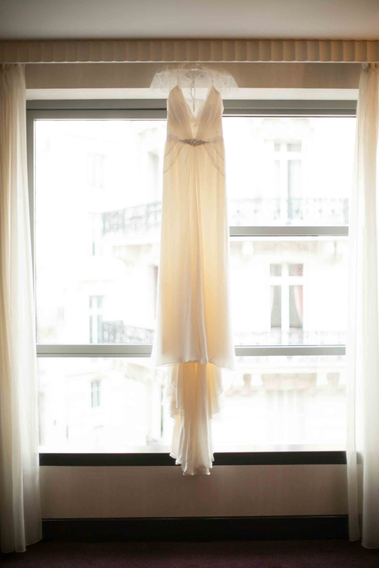 Paula & David wedding in Paris, France, by Alex Tome