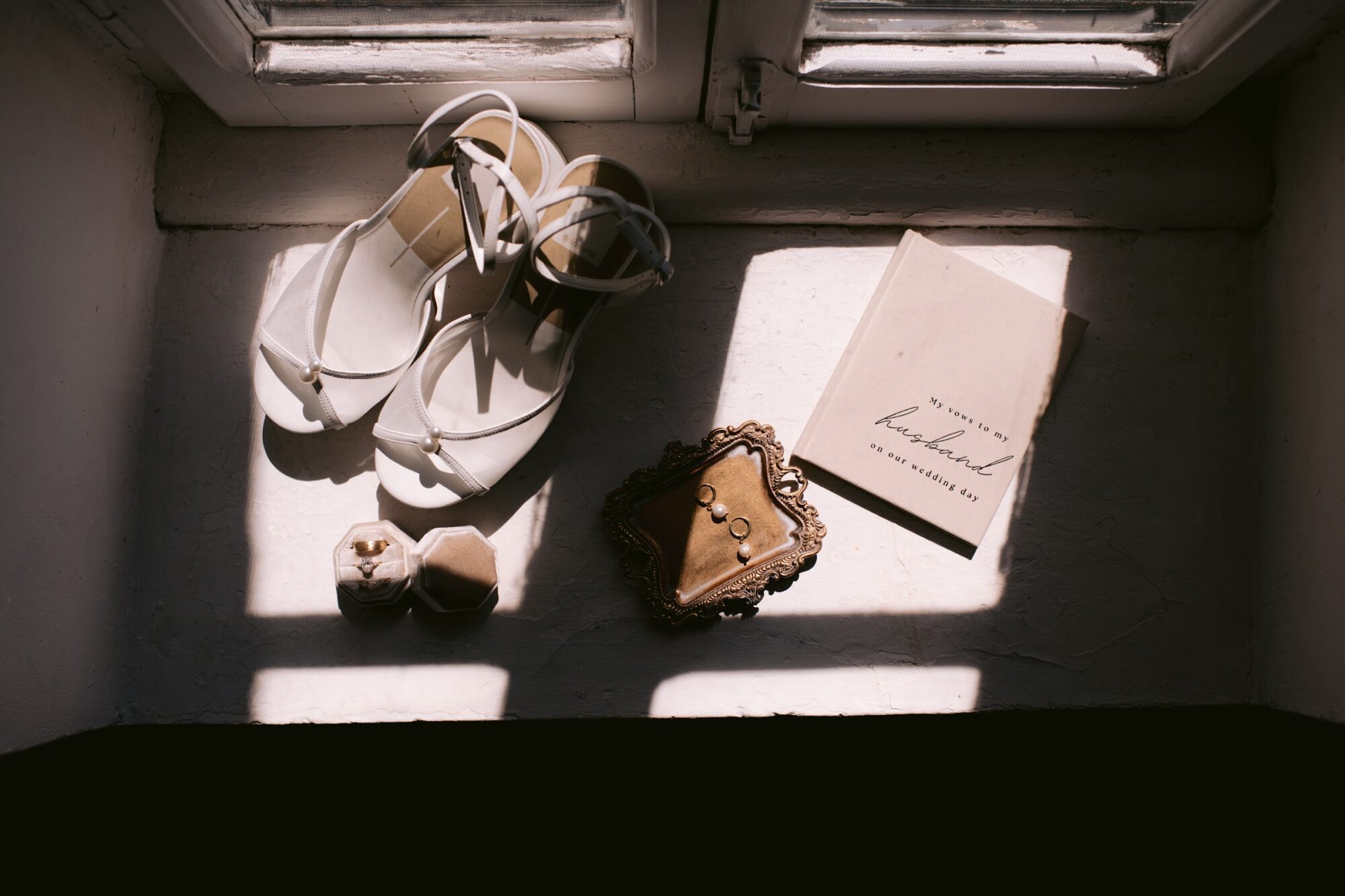 Melanie & Chris wedding at Cabo da Roca, Portugal, by Alex Tome