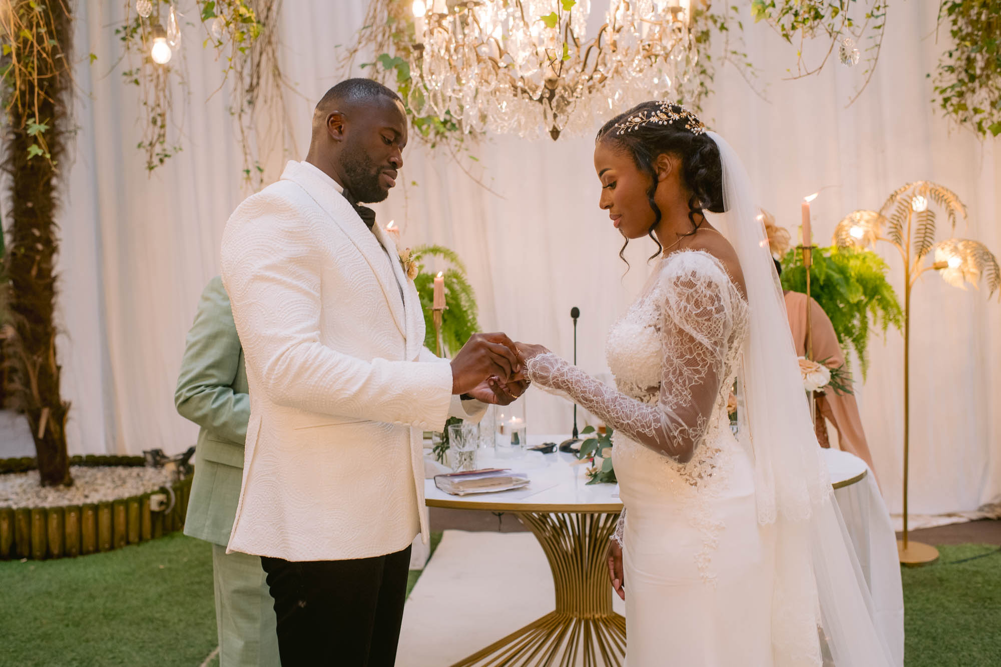 Élodie & Vladimir wedding at Lago dos Cisnes, Portugal, by Alex Tome