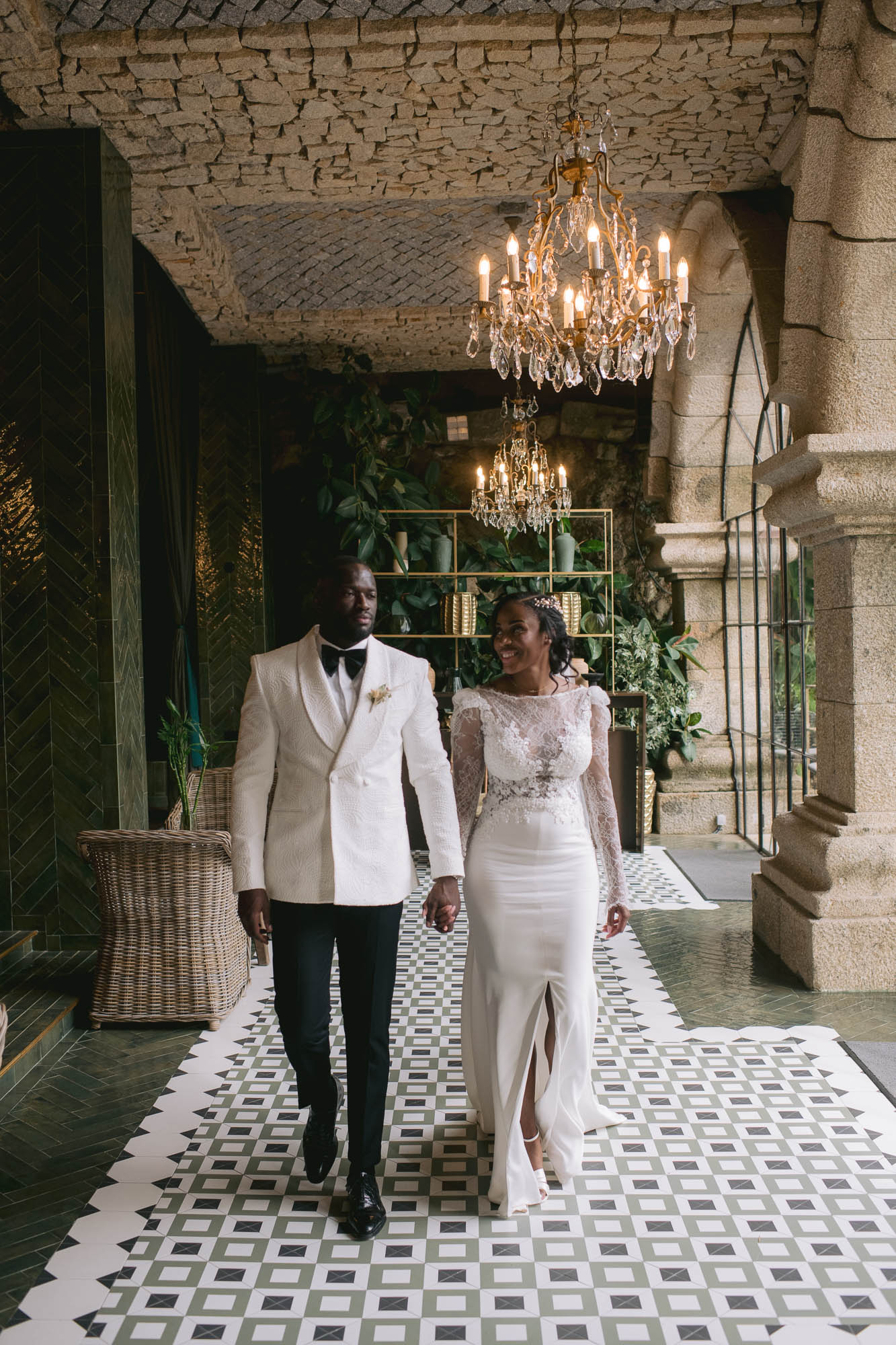 Élodie & Vladimir wedding at Lago dos Cisnes, Portugal, by Alex Tome