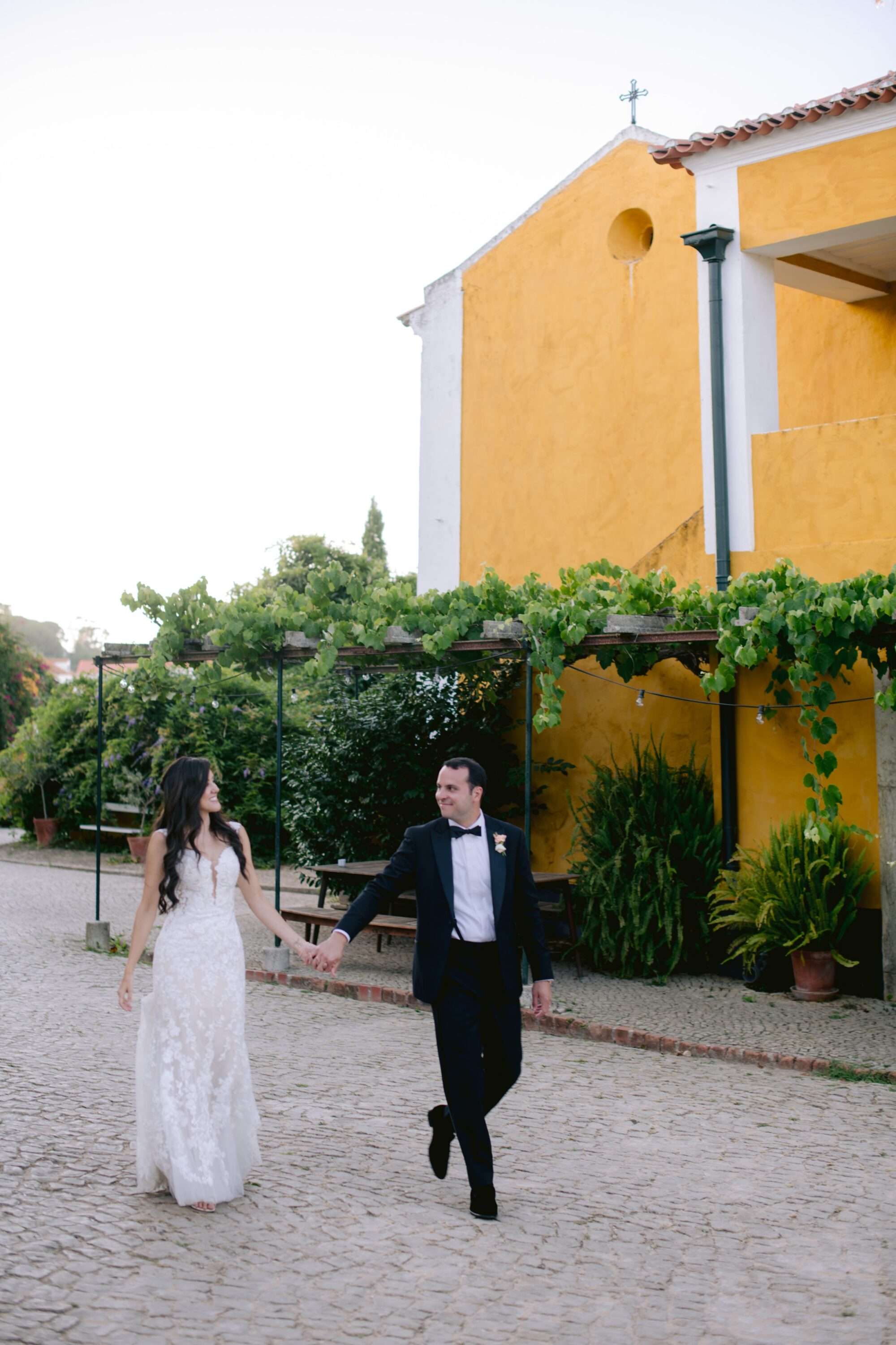 Allison & Patrick wedding at Quinta de Sant'Ana, Portugal, by Alex Tome