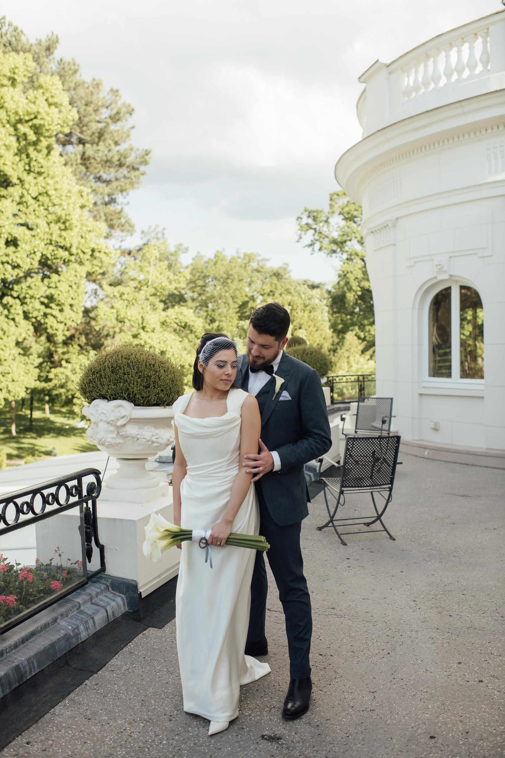 Isabelle & Antoine wedding at Pré Catelan, Paris, France, by Alex Tome