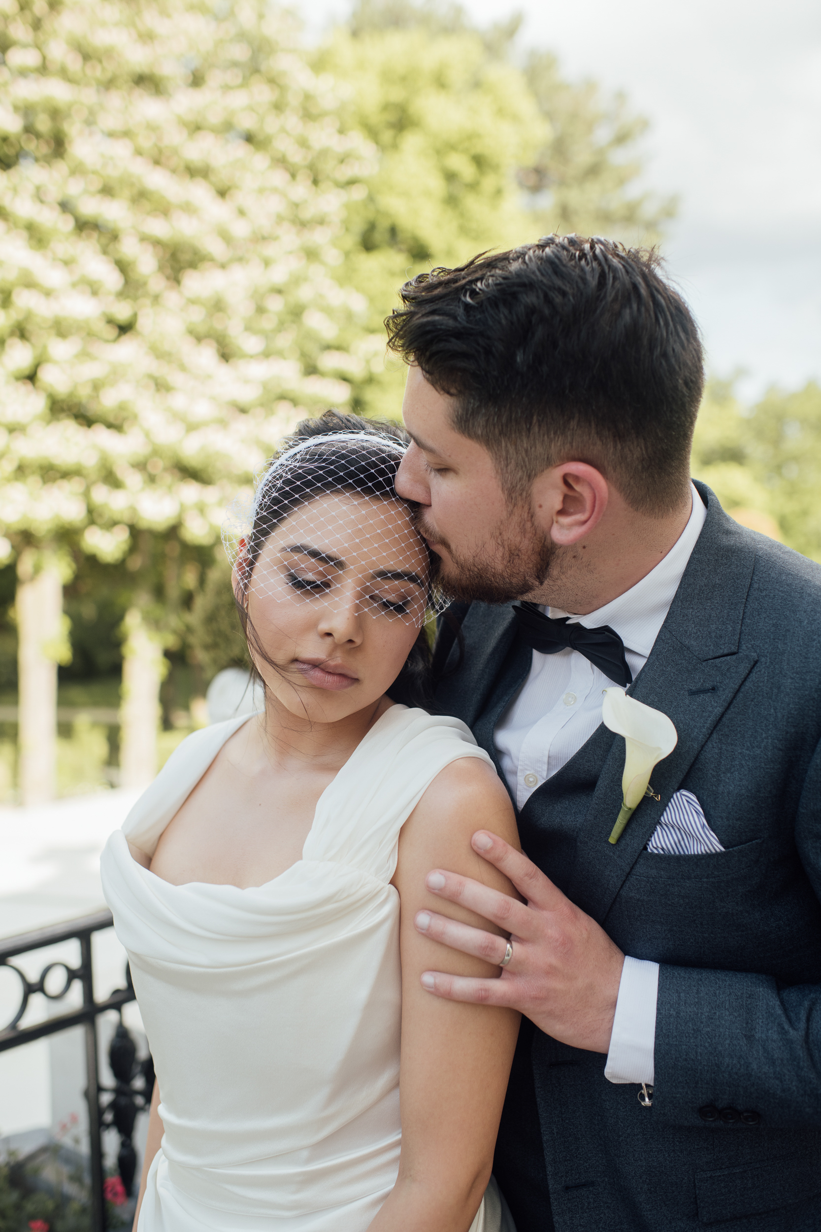 Isabelle & Antoine wedding at Pré Catelan, Paris, France, by Alex Tome