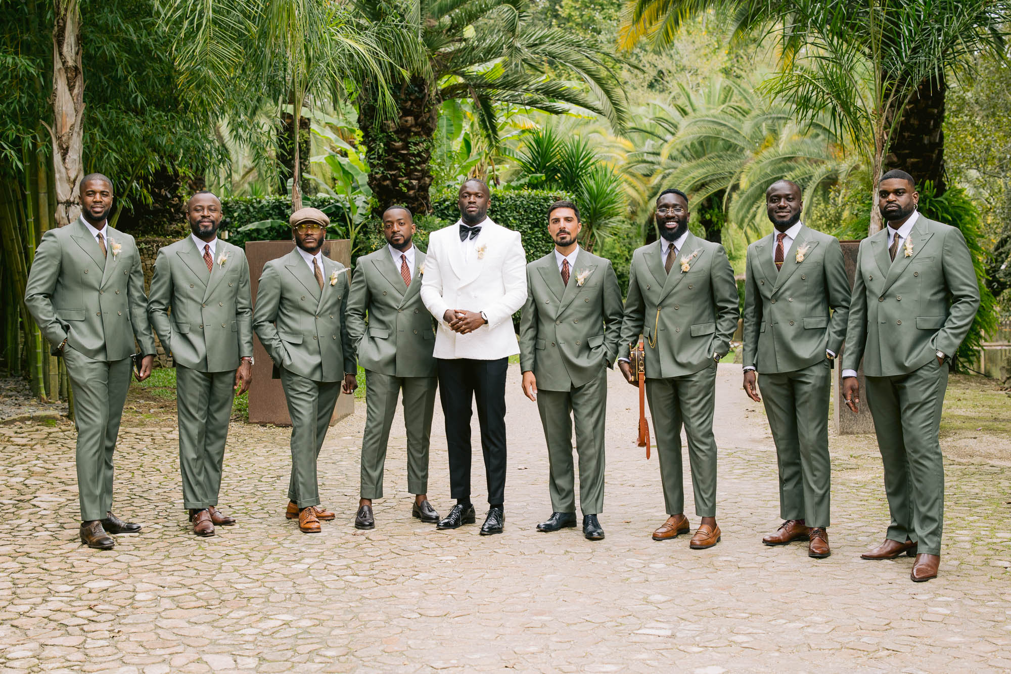 Élodie & Vladimir wedding at Lago dos Cisnes, Portugal, by Alex Tome