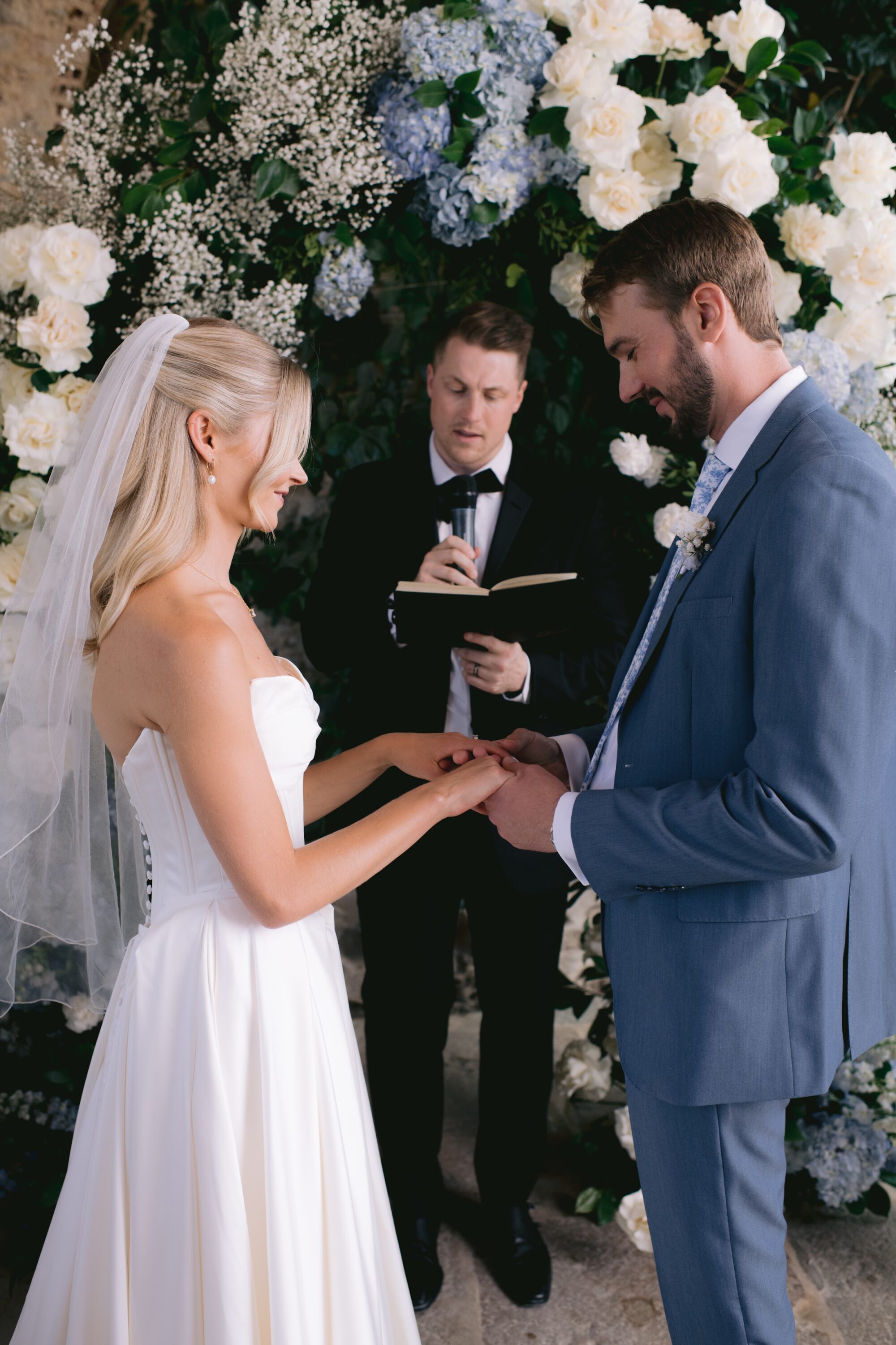 Katelyn & Nick wedding at Forte da Cruz, Estoril, Portugal, by Alex Tome