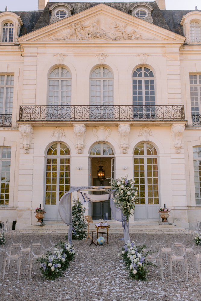 Alejandro & Alberto wedding at Château des Ormes, France, by Alex Tome