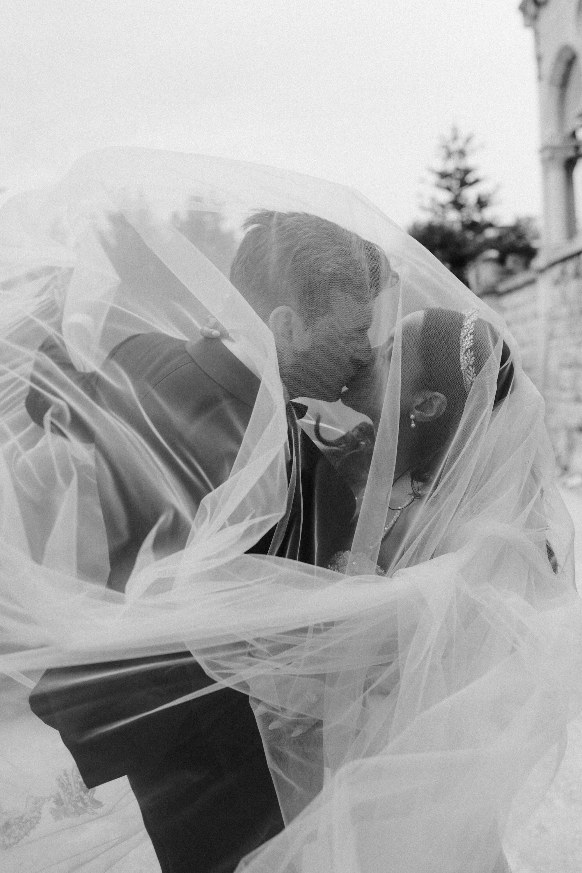 Nargis & Olivier wedding at Forte da Cruz, Estoril, Portugal, by Alex Tome