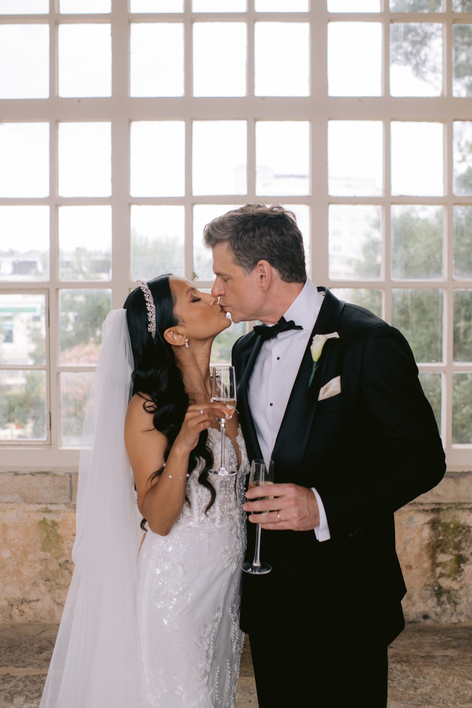 Nargis & Olivier wedding at Forte da Cruz, Estoril, Portugal, by Alex Tome