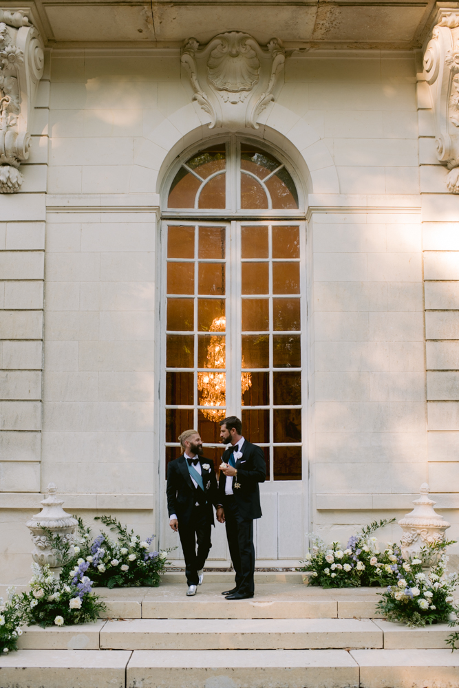 Alejandro & Alberto wedding at Château des Ormes, France, by Alex Tome