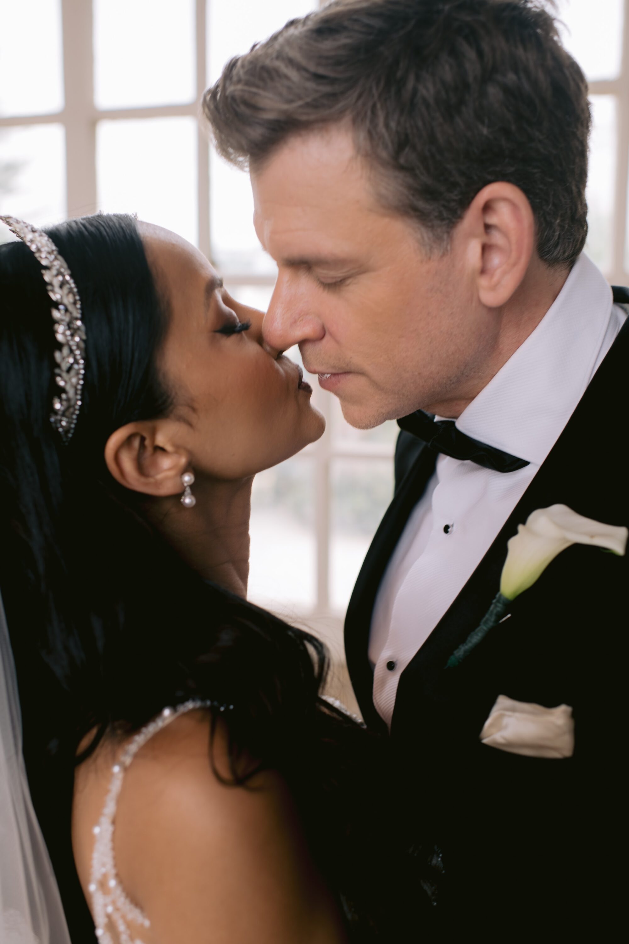 Nargis & Olivier wedding at Forte da Cruz, Estoril, Portugal, by Alex Tome